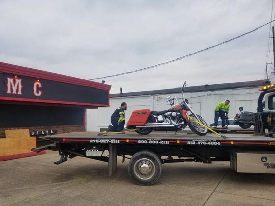 Evansville Police along with officers from several federal agencies were executing a search warrant at the Grim Reapers Motorcycle Club on Diamond Avenue in Evansville.