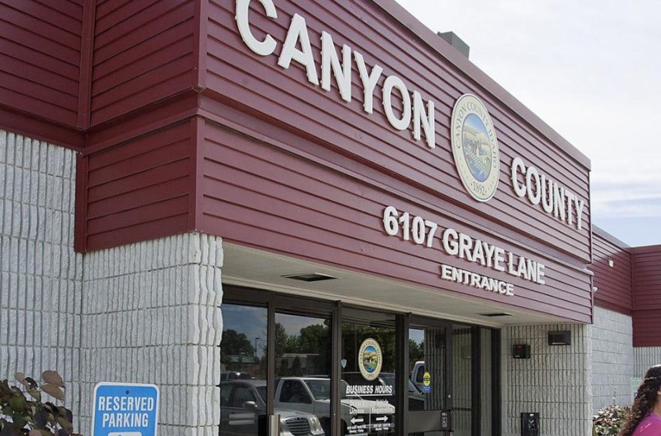 Idaho DMV Unconstitutionally Denies Service For Motorcycle Club Colors